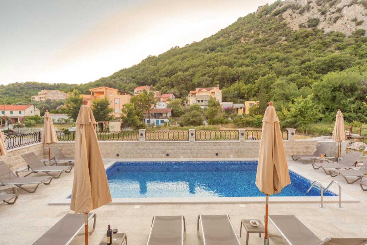 Luxury Apartments Queen Petrovac Exterior photo